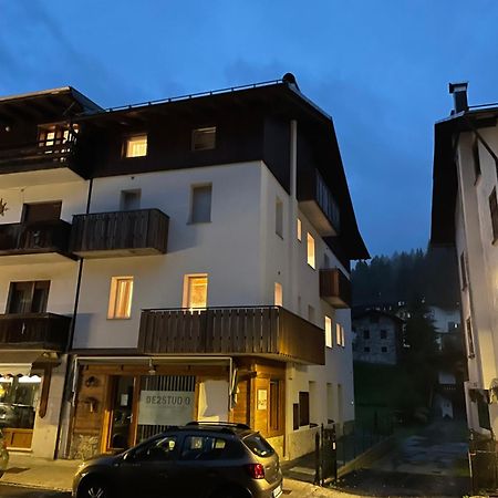 Appartamenti Zia Concetta Santo Stefano Di Cadore Luaran gambar